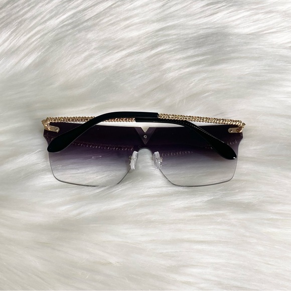 “Icy Girl” Sunglasses - Picture 2 of 2